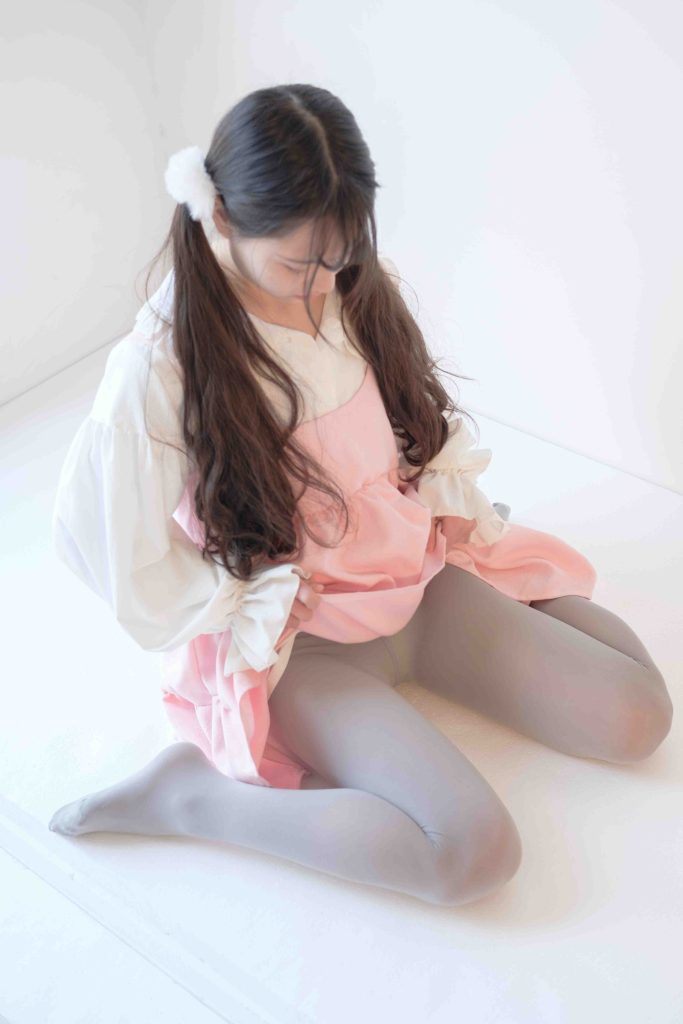森萝财团写真 X-015 粉色纯女孩[130P+1V／1.44G]